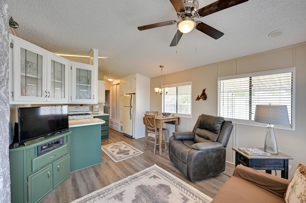 Pet-Friendly Vacation Rental in Yuma with Grill!