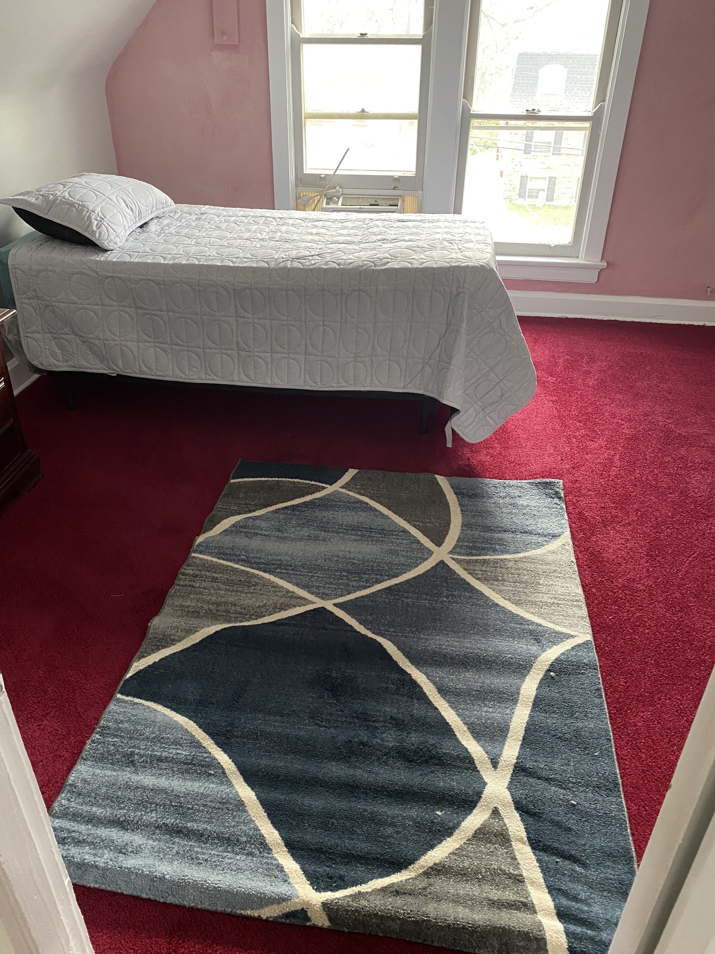 Charming 3 bedroom brick duplex. 2 floors 4 beds sleeps 6. Washer & dryer 