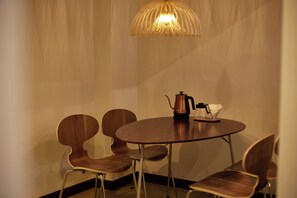Familierom, ikke-røyk (DONGOLOS) | Skrivebord og wi-fi (inkludert)