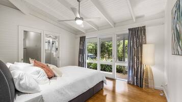 4 bedrooms, iron/ironing board, travel cot, WiFi