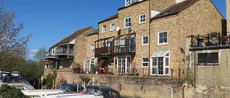 Apartment, 2 Schlafzimmer, Flussblick | Fassade der Unterkunft