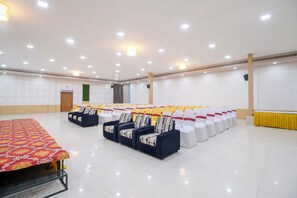 Business centre - Hotel Seasons inn (Nellore)