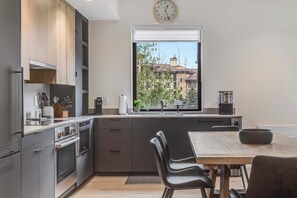 Stovetop, dishwasher, coffee/tea maker, toaster