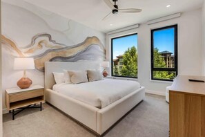2 Schlafzimmer, Reisekinderbett, WLAN, Bettwäsche