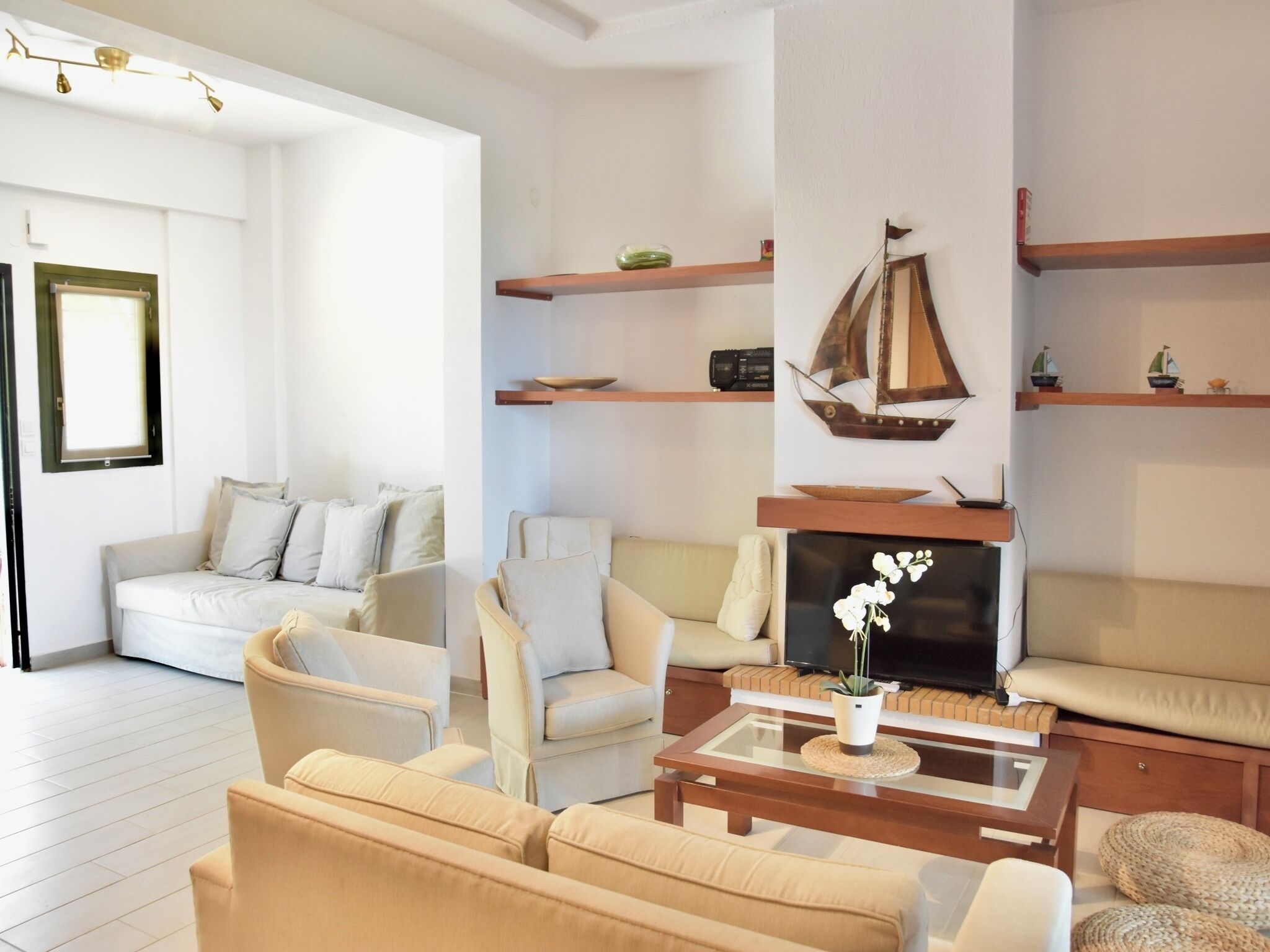 Villa, 4 Bedrooms, Balcony, Garden View | Living room