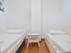 Villa, 4 Bedrooms, Balcony, Garden View | 5 bedrooms