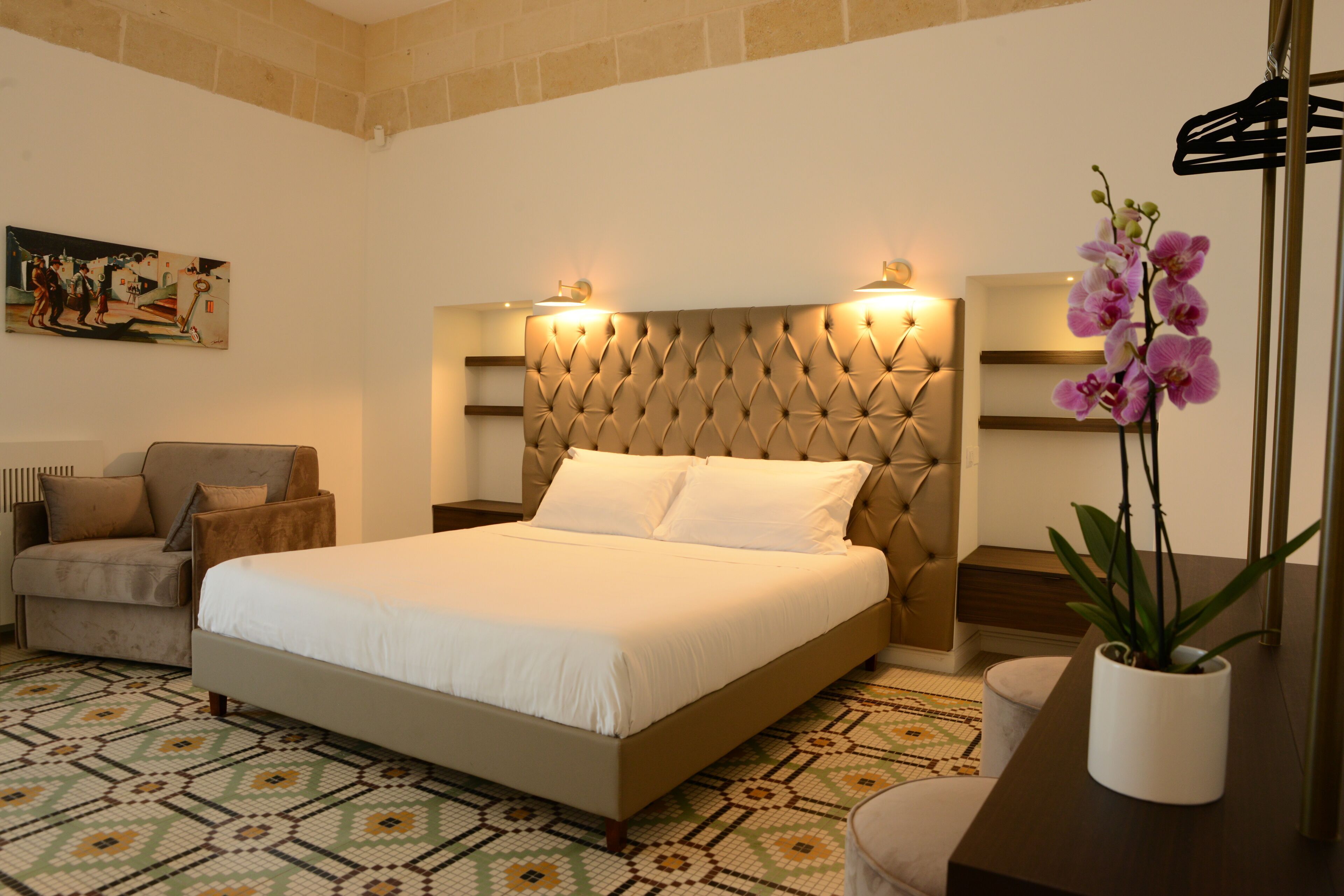 Premium bedding, memory-foam beds, in-room safe, soundproofing