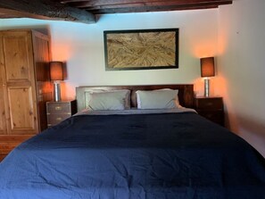 2 Schlafzimmer, Bügeleisen/Bügelbrett, kostenloses WLAN, Bettwäsche