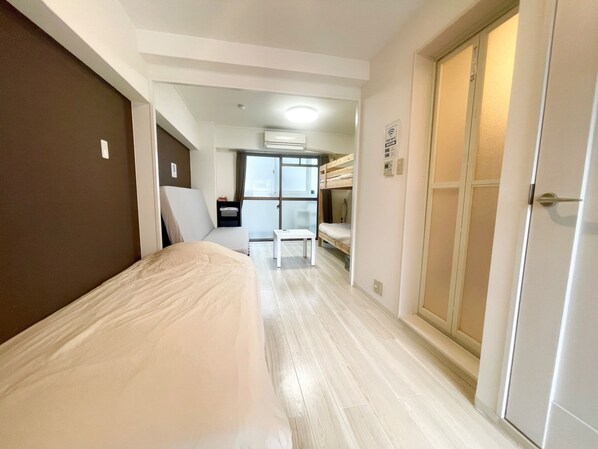 1 bedroom, free WiFi, bed sheets