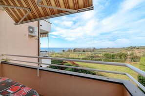 Property grounds - Studio apartment with sea view for three guests - Flavia 2 (Zambratija)