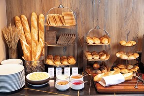 Petit déjeuner buffet