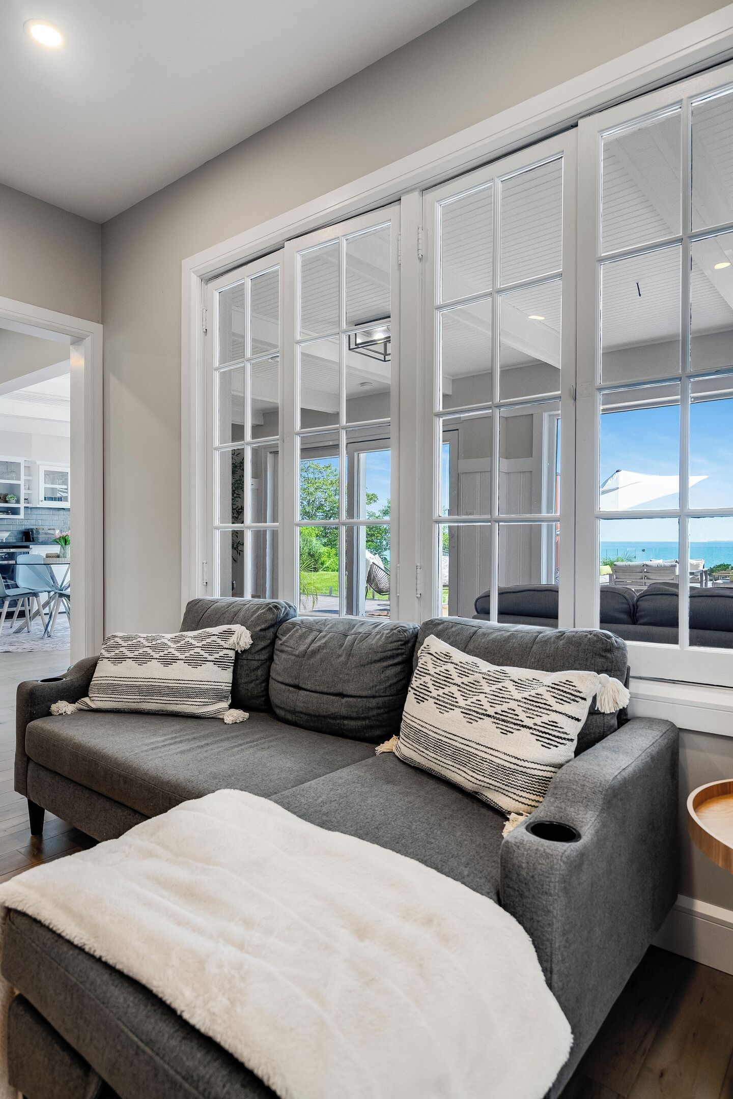 Lakefront Luxury | Pool, Hot Tub, Wine Route - Leamington