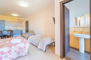 1 chambre, Wi-Fi gratuit, draps fournis