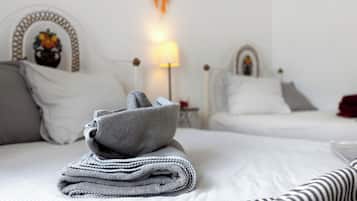 3 slaapkamers, een strijkplank/strijkijzer, gratis wifi, beddengoed