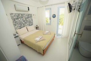 Deluxe Room | Free WiFi, bed sheets - Aspasia House (Bozcaada)