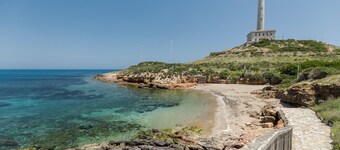 Holiday Home 'La Cala' with Sea View, Wi-Fi and Air Conditioning