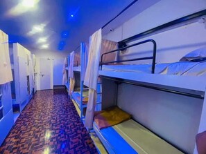 Gemeinsamer Schlafsaal | Schallisolierte Zimmer, kostenloses WLAN