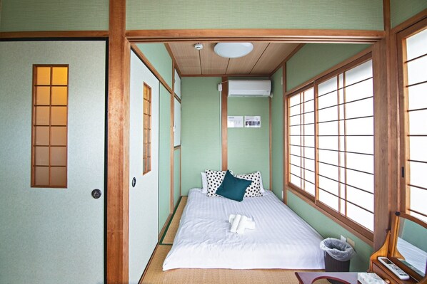 2 bedrooms, desk, free WiFi