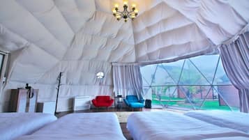 1 室のベッドルーム、デスク、WiFi (無料)、ベッドシーツ