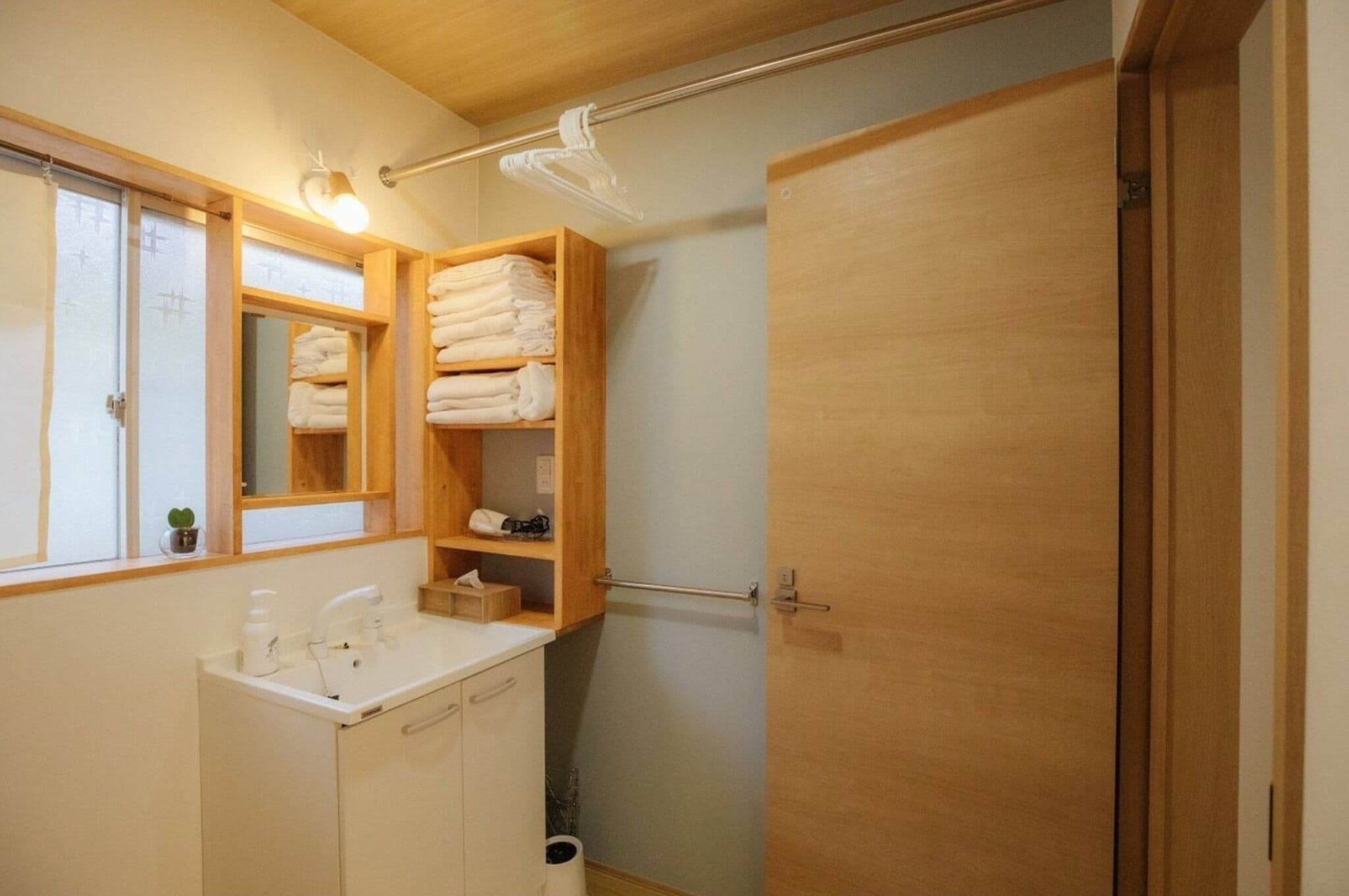 ヘアドライヤー、タオル