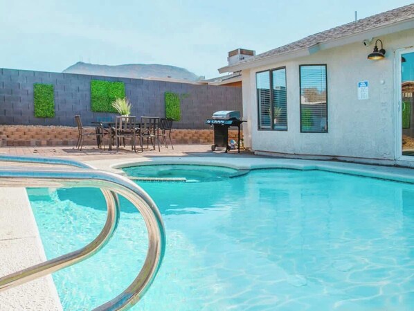 Piscina