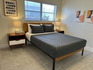 2 bedrooms, iron/ironing board, WiFi