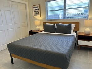 2 slaapkamers, een strijkplank/strijkijzer, wifi