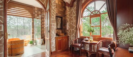 Villa, 3 Bedrooms, Garden View | Free minibar items, desk, blackout drapes, free WiFi