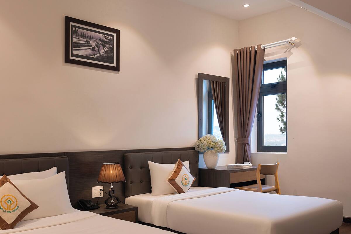Superior Triple Room - Glasshouse | Frigobar (abastecido com alguns itens grátis), escrivaninha