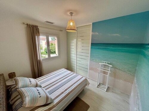 Sublime Familienvilla mit Klimaanlage und Geräumigem Außenbereich – Ruhige Lage