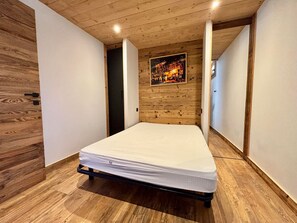 2 bedrooms, WiFi - Modern apartment in village center, pets allowed (Notre-Dame-de-Bellecombe)