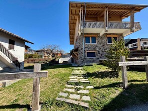 Exterior - Modern apartment in village center, pets allowed (Notre-Dame-de-Bellecombe)