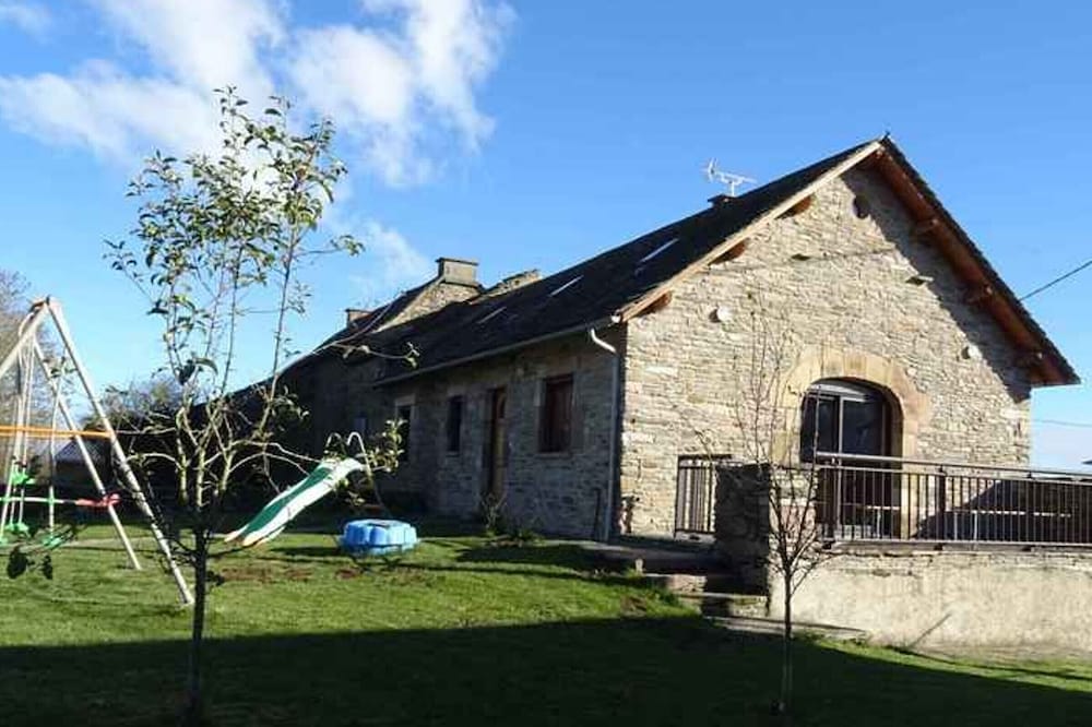 Gite Curan, 4 bedrooms, 6 persons