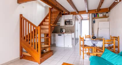 Cozy Maisonette 300m from Beach in Biscarrosse – Sleeps 4, Terrace, Parking