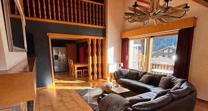 Spacious duplex for 20 near slopes in La Chapelle-d'Abondance