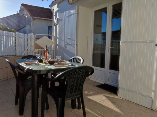 Cozy 3-room retreat in Brée for 4, near beach, wifi included