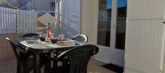 Gemütlicher 3-Zimmer-Rückzugsort in Brée für 4 Pers., strandnah, WLAN inkl.