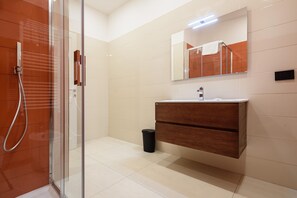 House - Via Niccol Tommaseo 4 - Appartamento 3 (Naples)