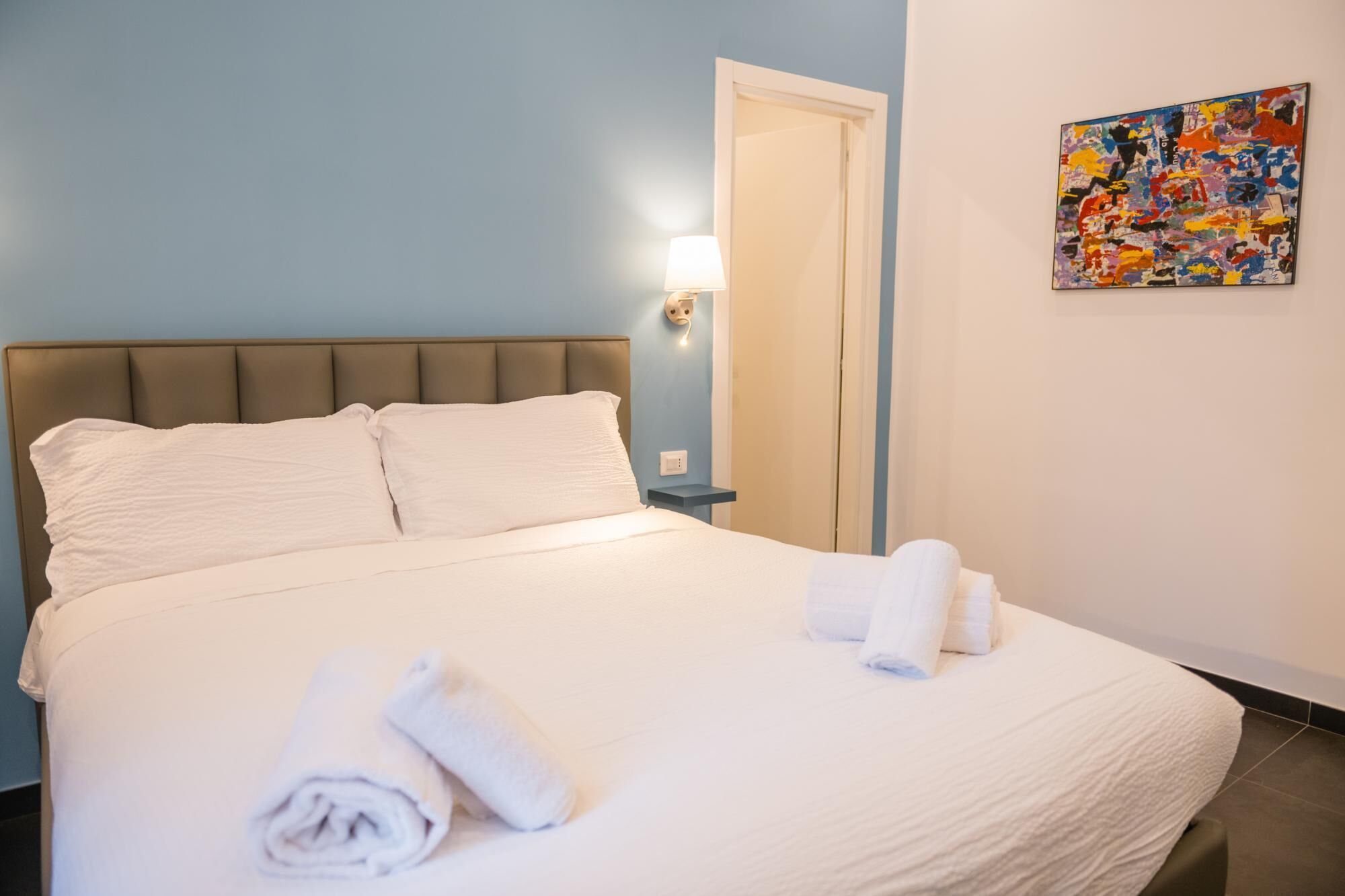 Port Alba in Naples With 1 Bedrooms and 1 Bathrooms