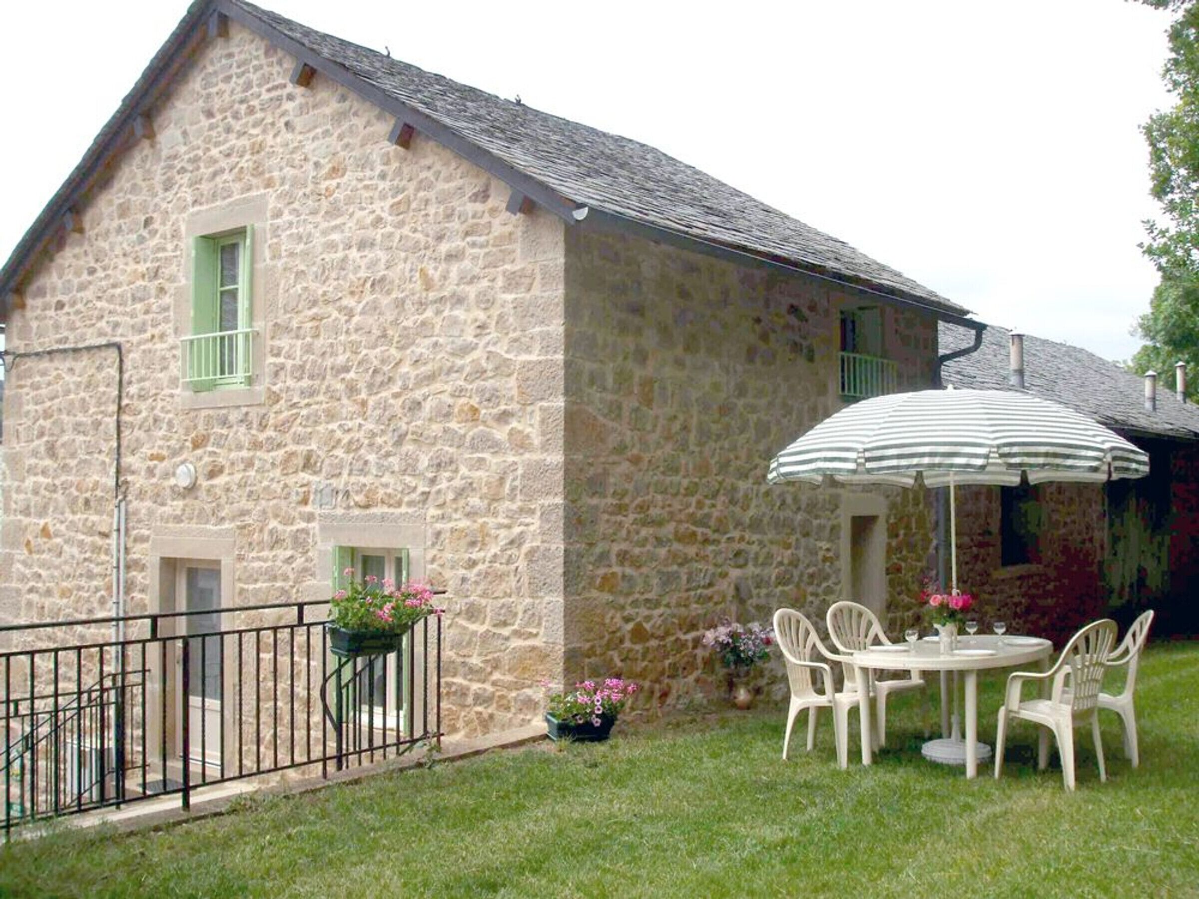 Gite Sévérac-d'Aveyron, 3 bedrooms, 6 persons