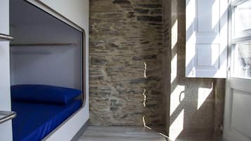 Chambres insonorisées, Wi-Fi gratuit, draps fournis