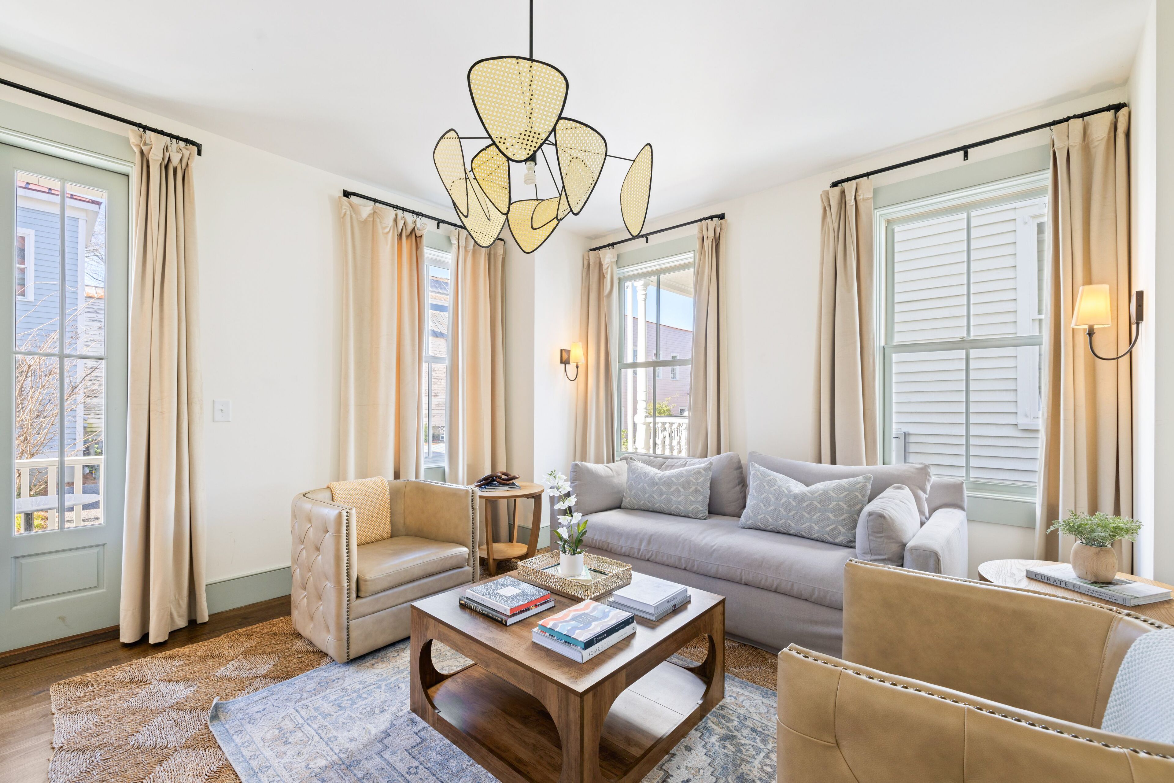The Manor 91.5 by Guesthouse Charleston – Brand New Spacious Home in Downtown Charleston