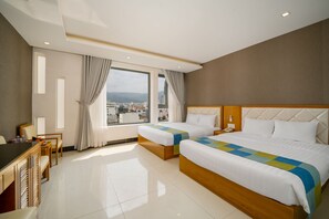 Luxury Quadruple Room | Hypo-allergenic bedding, Select Comfort beds, minibar, desk - Anh Phuong Hotel Da Nang (Da Nang)