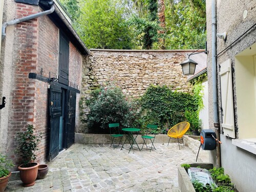 Joli Studio au Centre historique de Marly-le-Roi