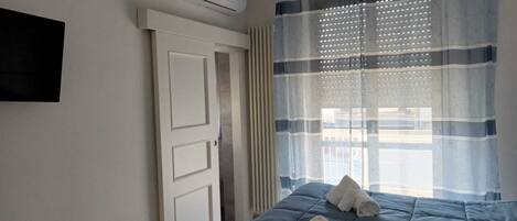 Basic Double or Twin Room | Free WiFi, bed sheets
