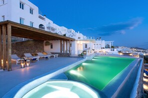 Seasonal outdoor pool