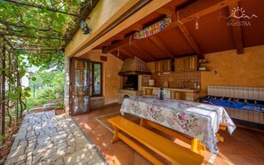Outdoor dining - Spacious two bedroom apartment near the sea - Aleks 4 (Umag)