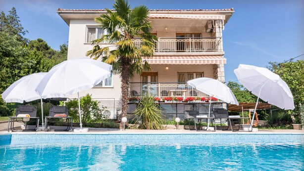 Front of property - Apartment Vida - with pool (Malinska-Dubasnica)