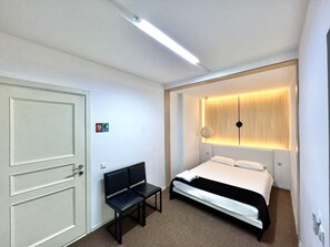 經典雙人房 | 遮光布/窗簾、熨斗/熨衣板、免費無線上網、床單