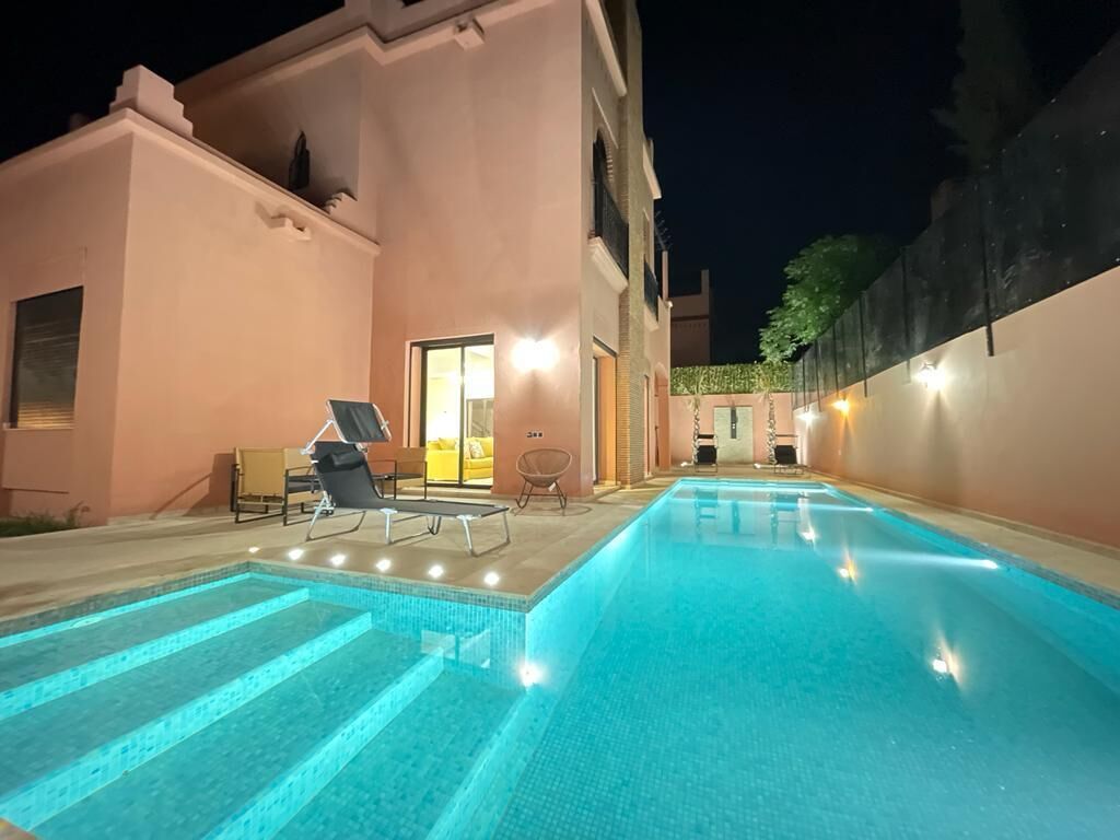 Innenpool, Außenpool